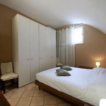 Διαμέρισμα 6 Borgo Di Garda Lonato