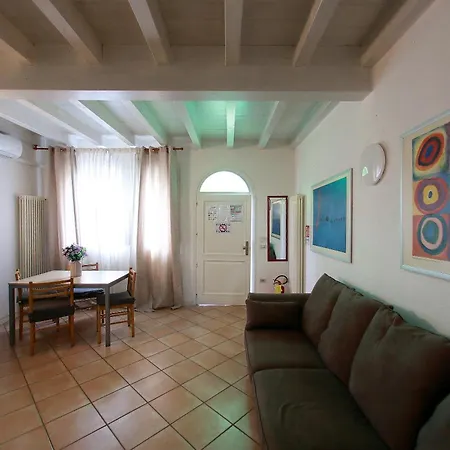 Διαμέρισμα 6 Borgo Di Garda *